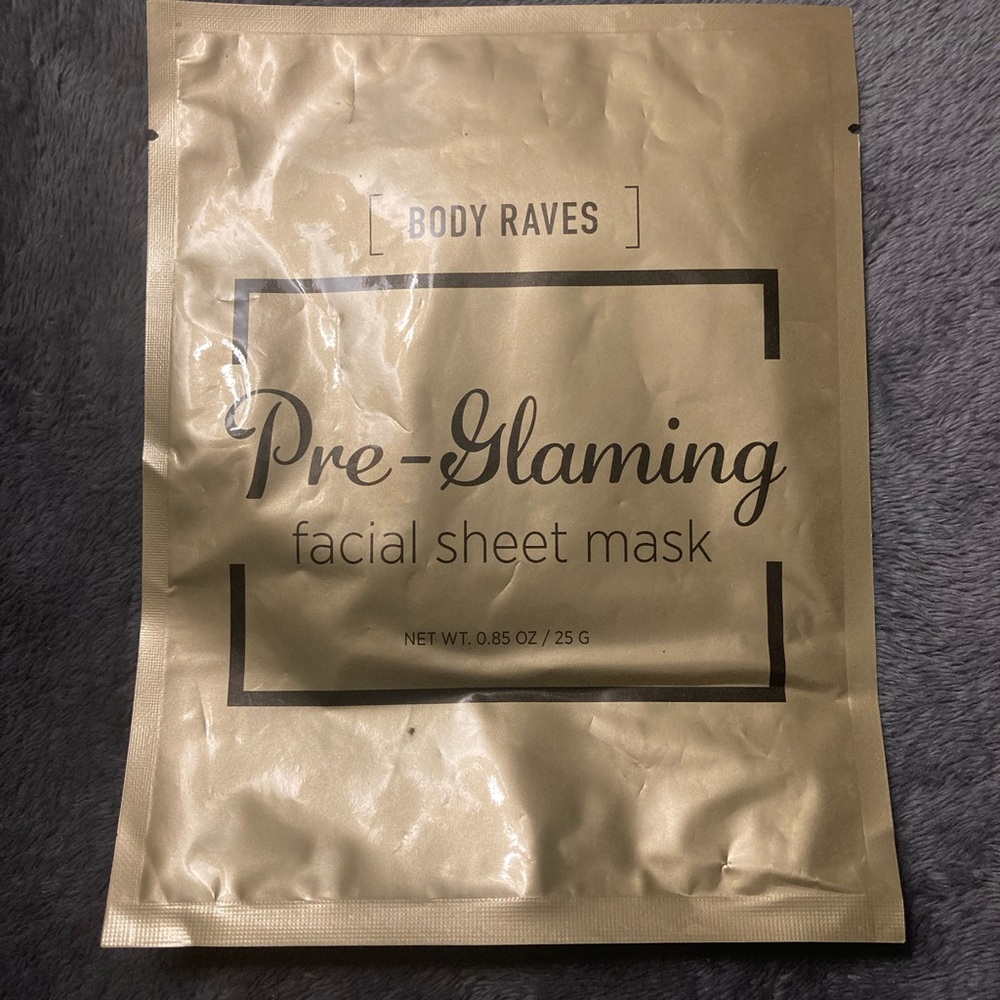 Victoria’s Secret Pre-Glaming Sheet Mask